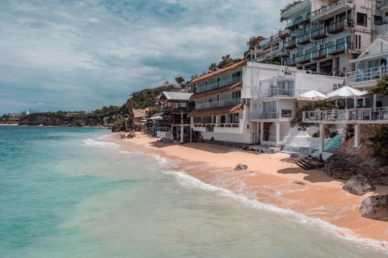 Legends Beachfront Resort Uluwatu  Exterior photo