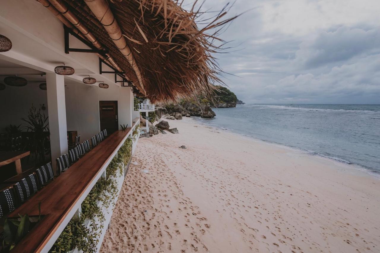 Legends Beachfront Resort Uluwatu  Exterior photo