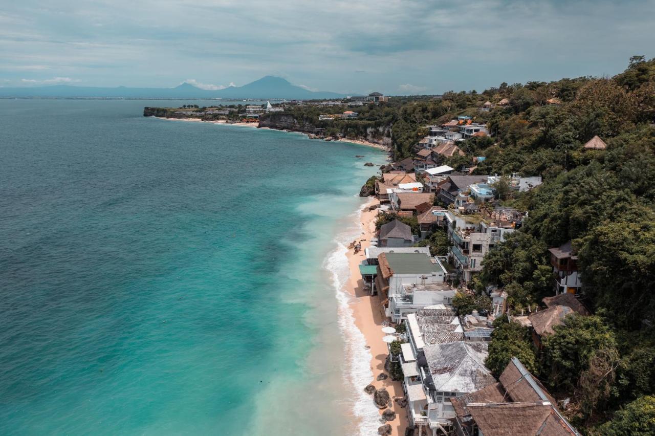 Legends Beachfront Resort Uluwatu  Exterior photo